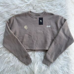 Wolves Darc Sport SHE Cursive Crop Crewneck Stone Gray Size Small